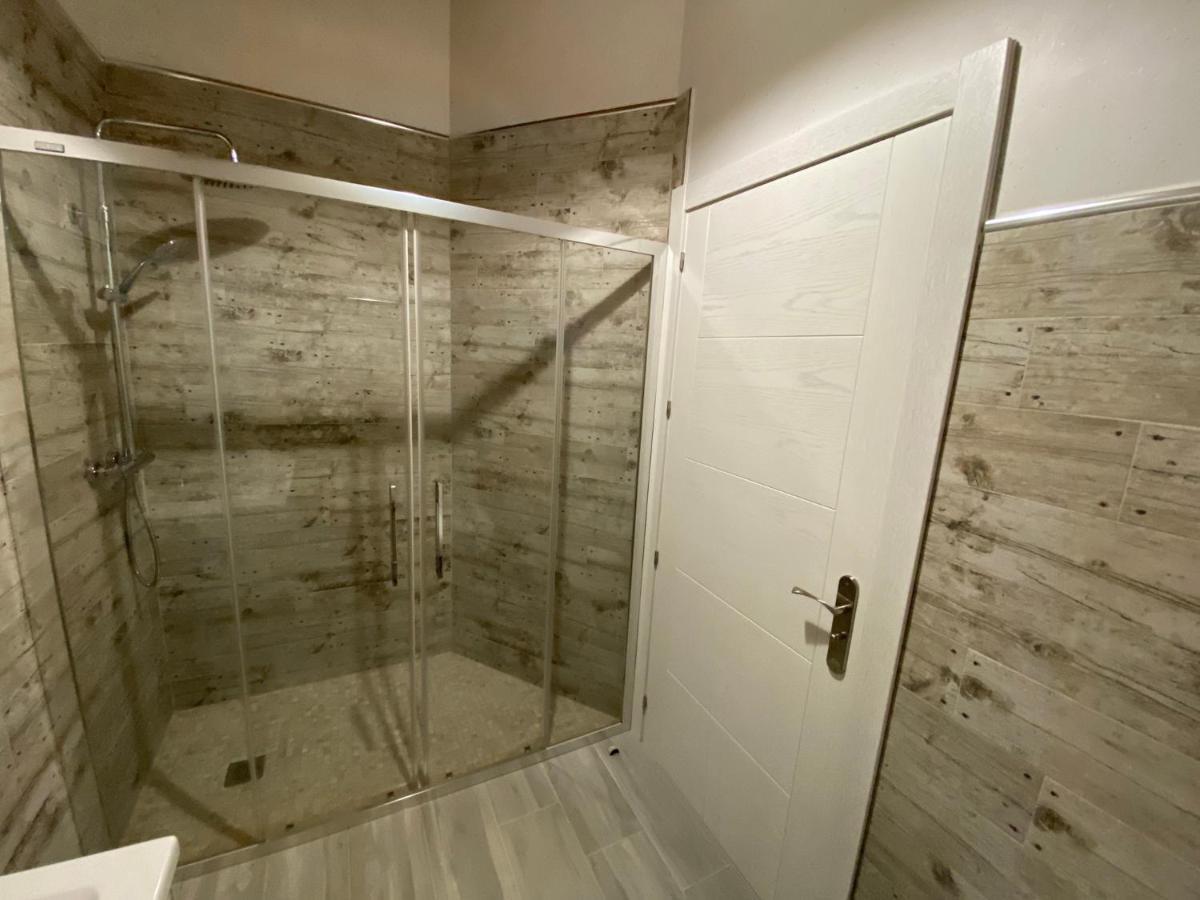 Murias de Pedredo Casa Amada Con Piscinaヴィラ エクステリア 写真