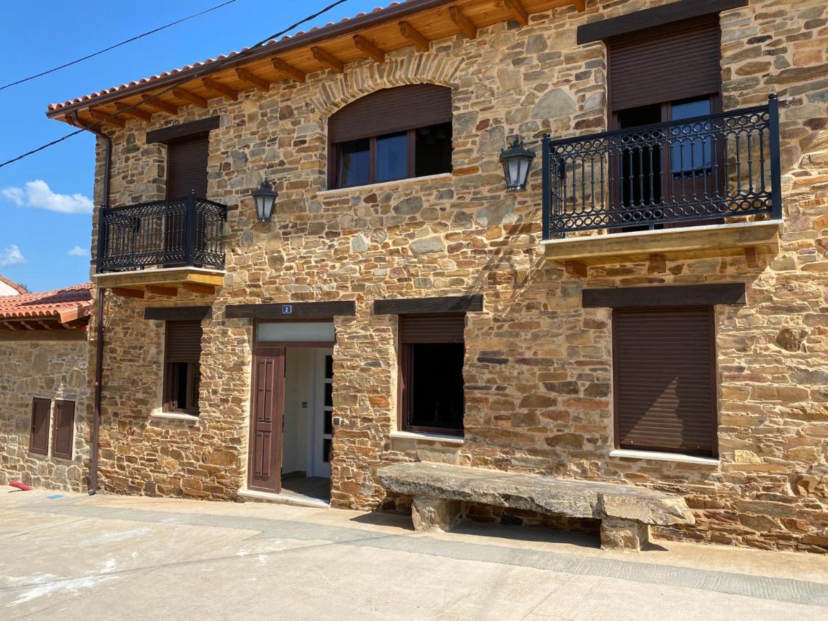 Murias de Pedredo Casa Amada Con Piscinaヴィラ エクステリア 写真