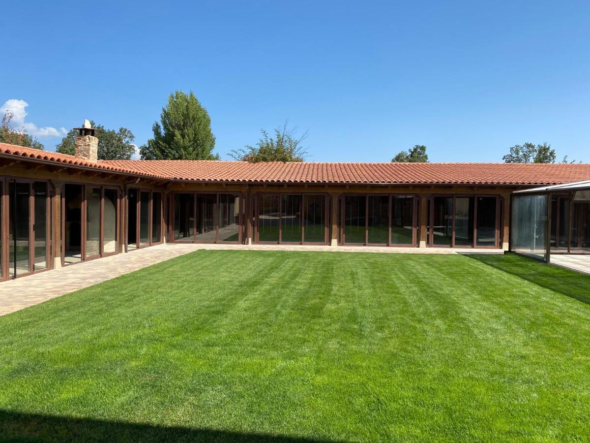 Murias de Pedredo Casa Amada Con Piscinaヴィラ エクステリア 写真
